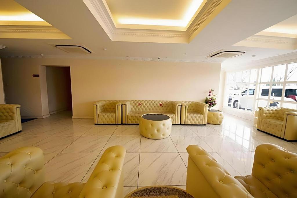 Ritzton Hotel Johor Bahru Exterior photo